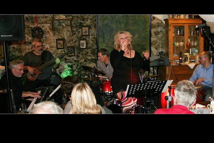 Gerty Raym 2012_12
